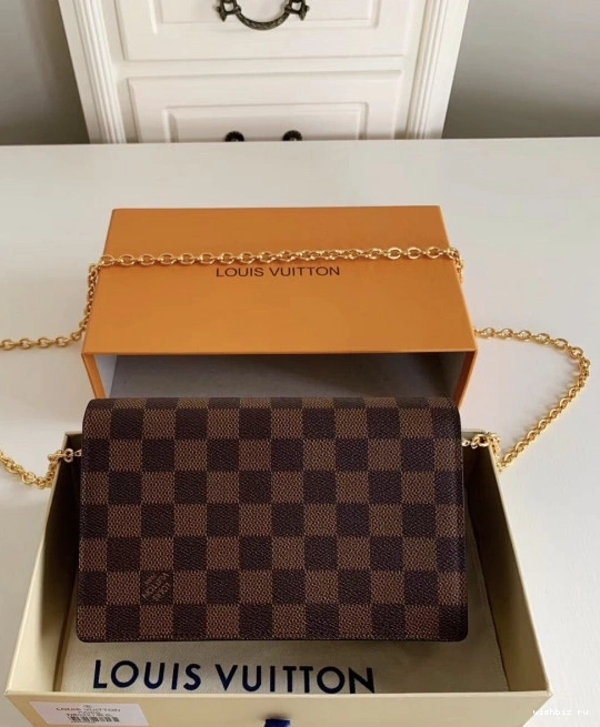WIS LOUIS VAVIN WALLET CHAIN VUITTON 0804